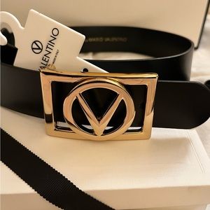 Mario Valentino Dolly Logo Leather Belt Size XS NWT